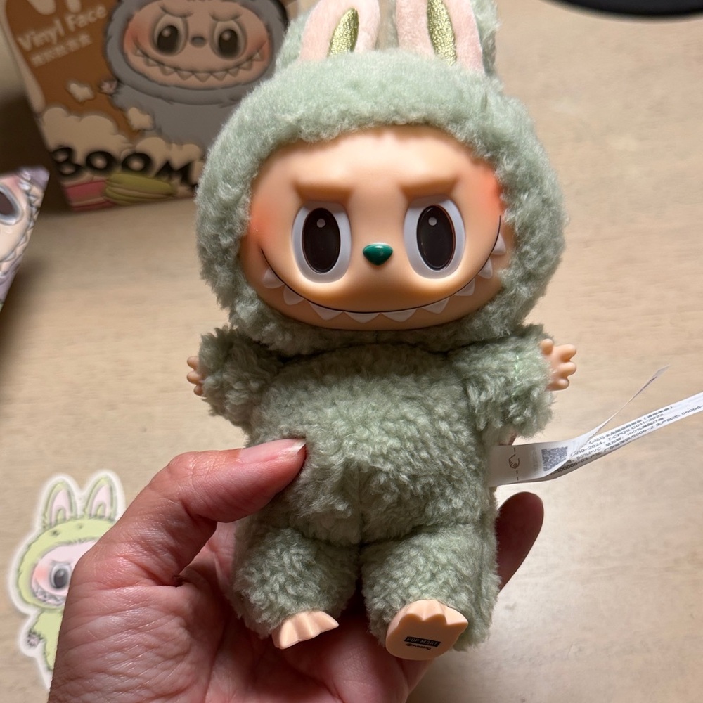 Pop Mart Labubu Exciting Macaron GREEN GRAPE, Confirmed